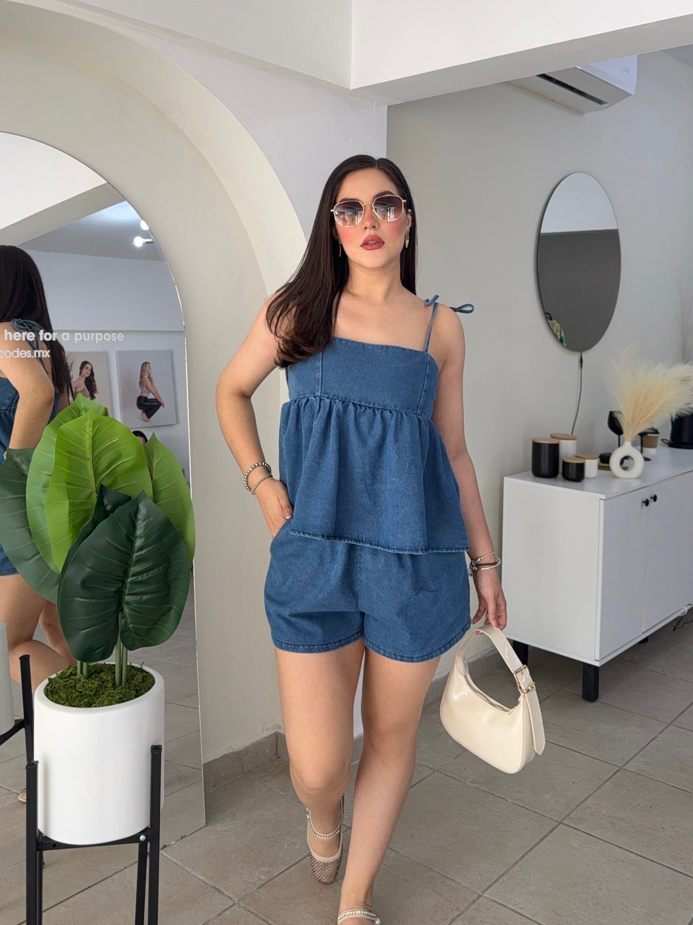 Set Nicole